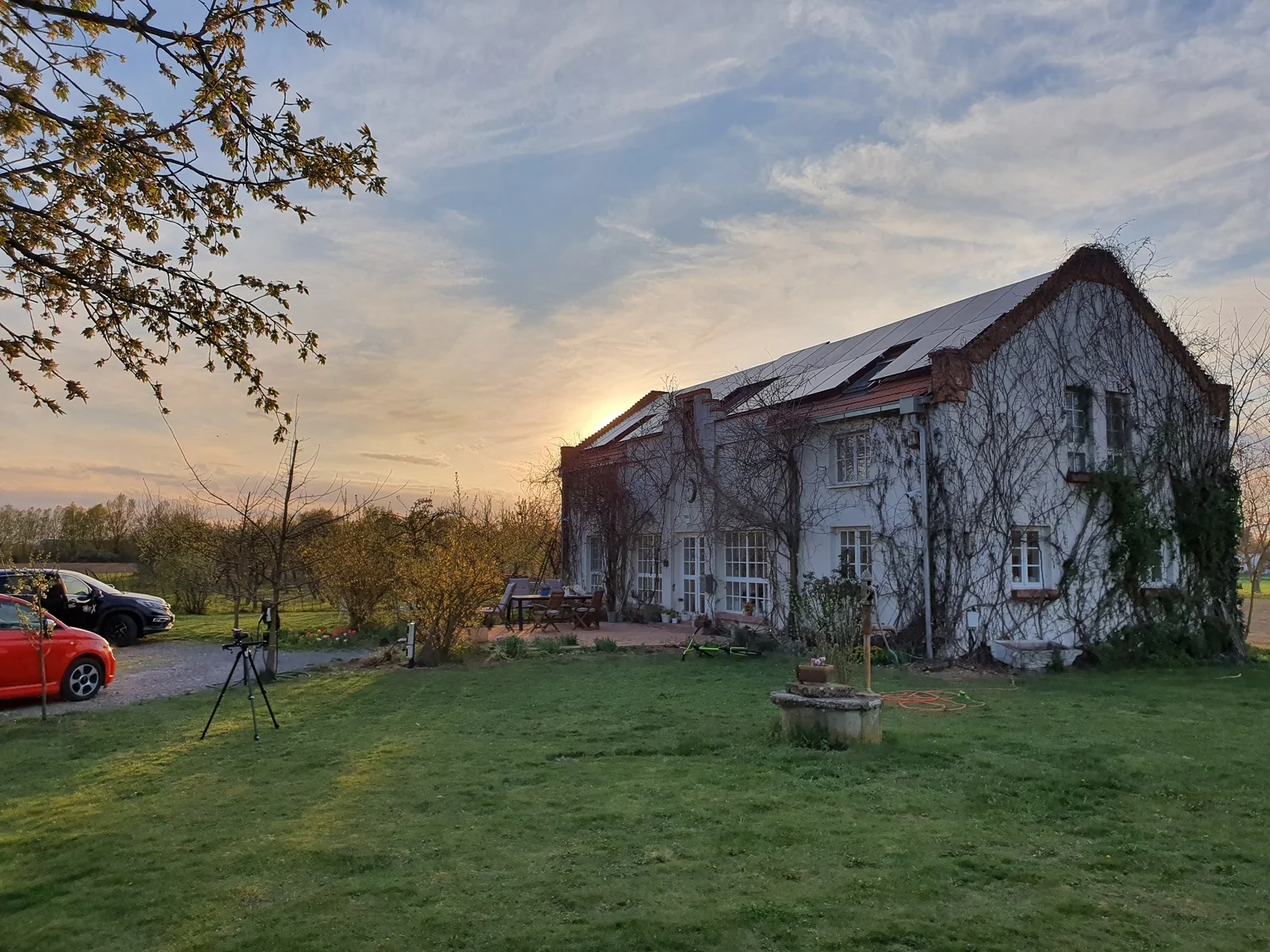 Rodinný dom s fotovoltickou elektrárňou v Poľanoch, Poľany