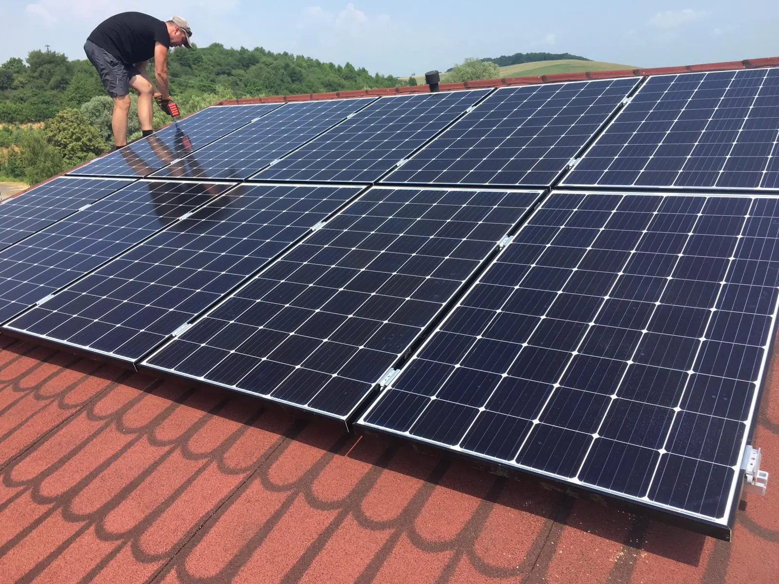 Hotová fotovoltická elektráreň na rodinnom dome vo Vranove nad Topľou